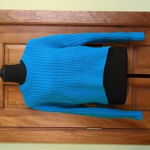Jessica Simpson Vibrant Turquoise Crop Women's Sweater